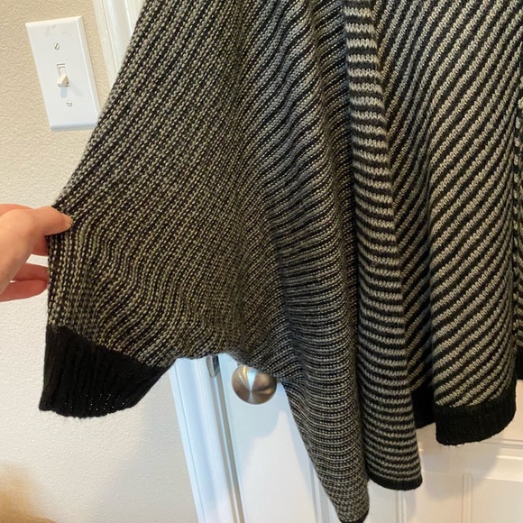 Maurices Cardigan - Picture 3 of 6